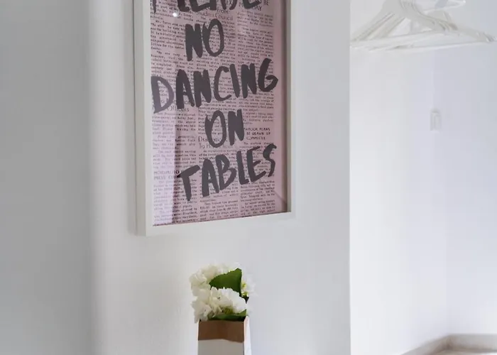 1 Bedroom - Zentral - Wifi - Kaffee - Netflix Рюдесхайм-на-Рейне